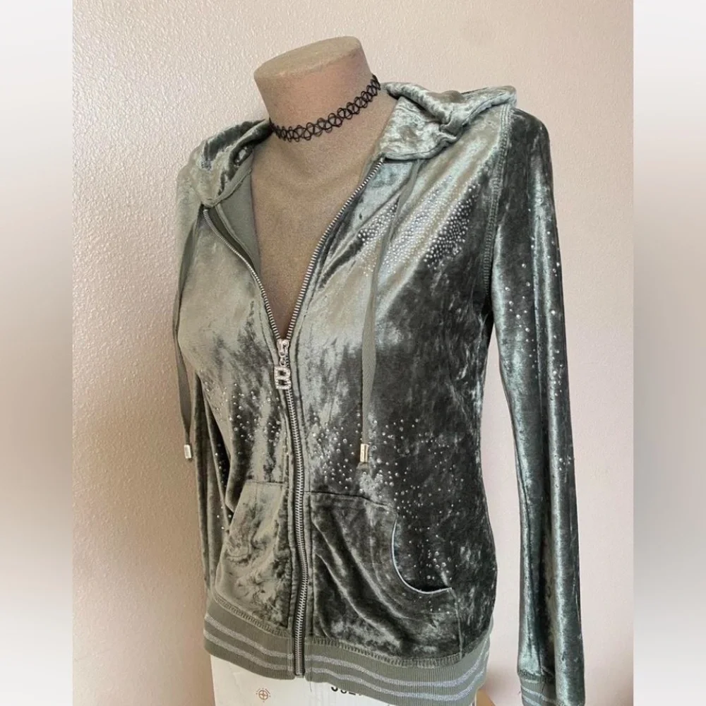 SOLD - Picture 3 of 8